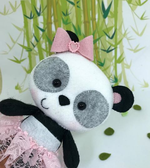 Eu Amo Artesanato: Boneca Bichinho Urso Panda em Feltro com Molde